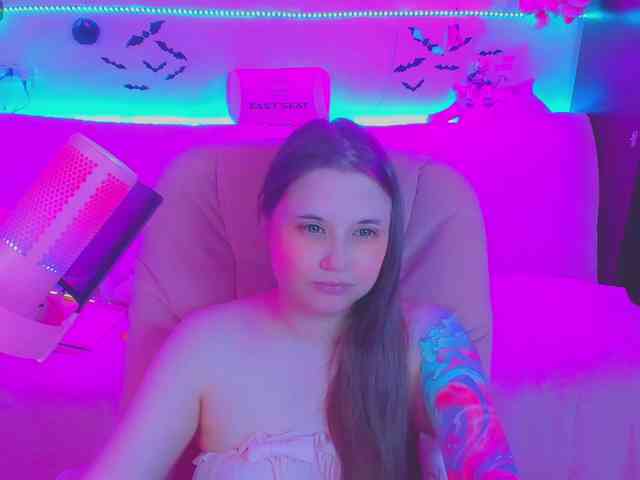 LoliSuccub webcam