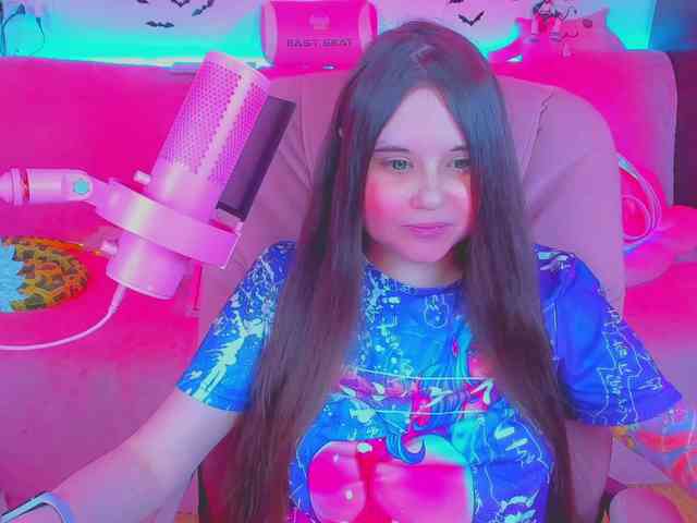 LoliSuccub webcam