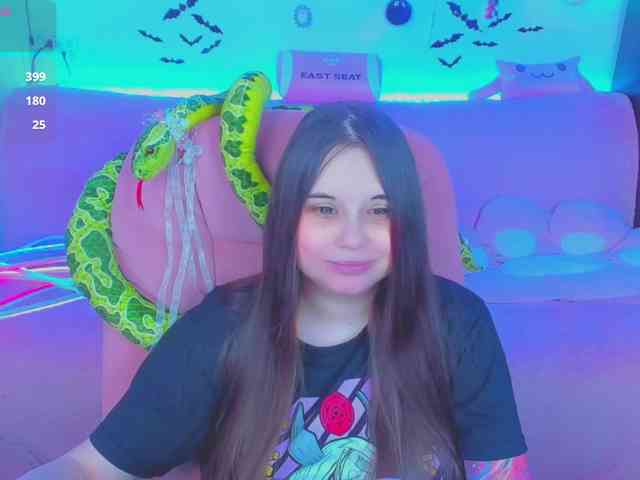 LoliSuccub webcam