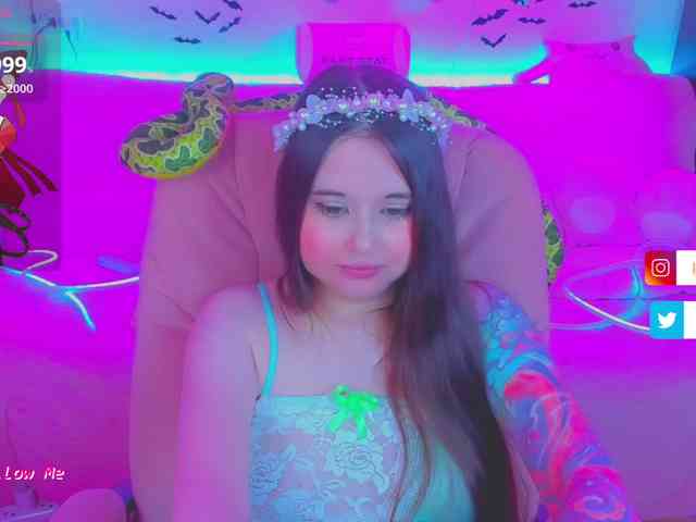 LoliSuccub webcam
