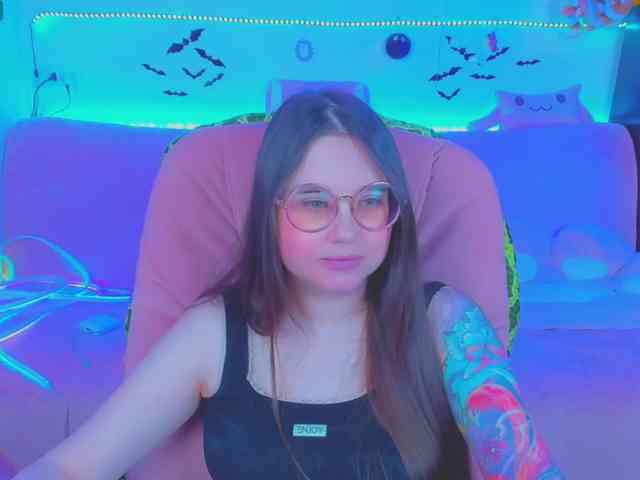 LoliSuccub webcam
