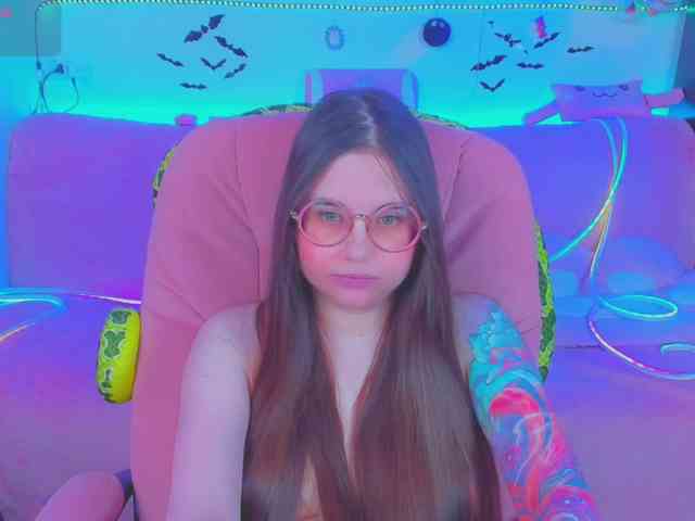 LoliSuccub webcam
