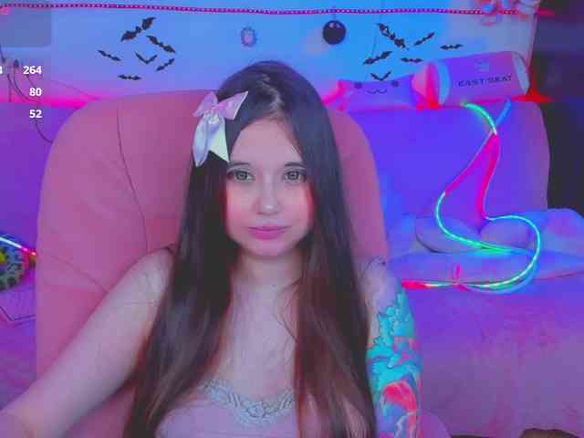 LoliSuccub webcam