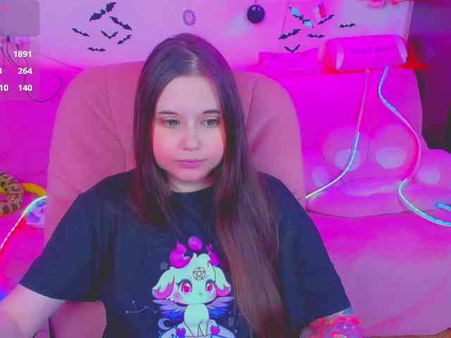 LoliSuccub webcam