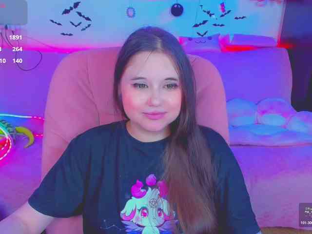 LoliSuccub webcam
