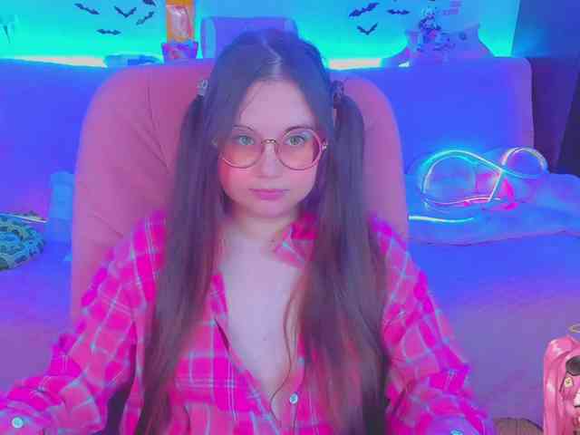 LittleKitsune Live Webcam on BongaCams