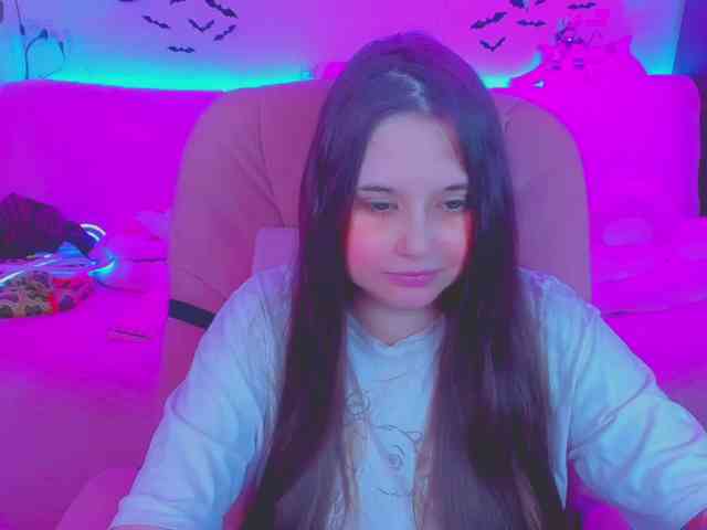 LoliSuccub webcam