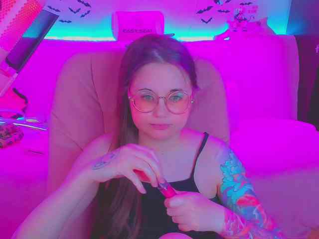 LoliSuccub webcam