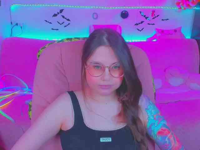 LoliSuccub webcam