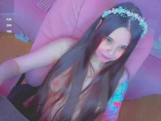 LoliSuccub webcam