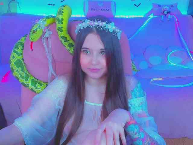 LoliSuccub webcam