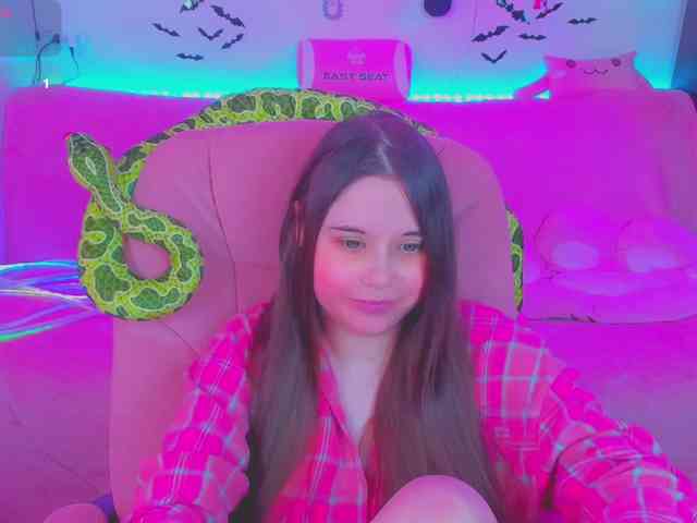 LoliSuccub webcam