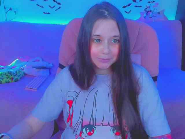 LoliSuccub webcam