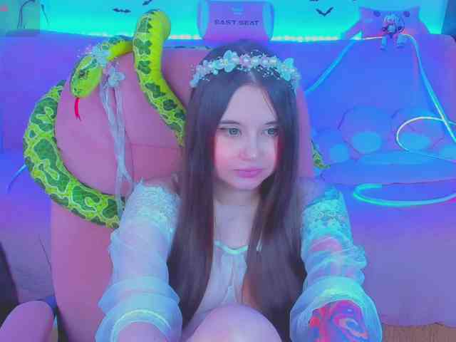 LoliSuccub webcam