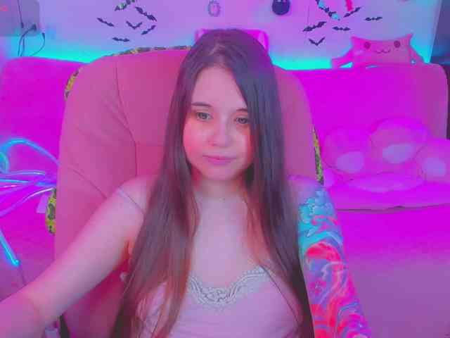 LoliSuccub webcam