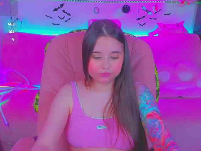 LoliSuccub webcam