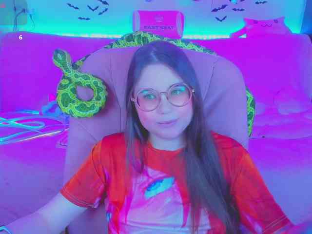 LoliSuccub webcam