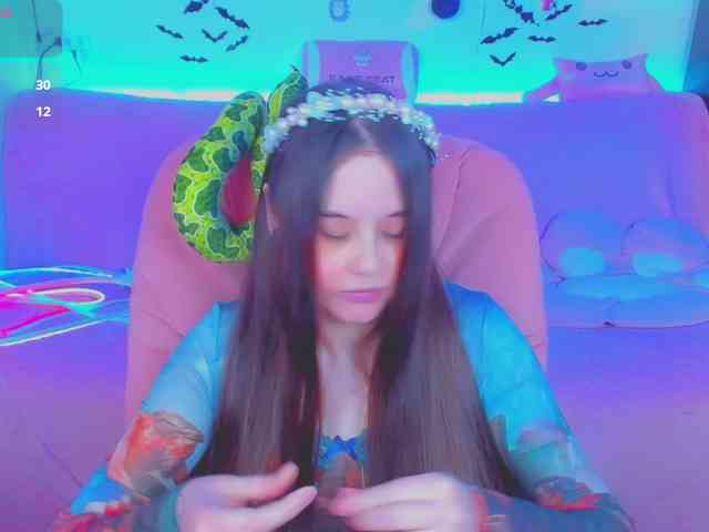 LoliSuccub webcam