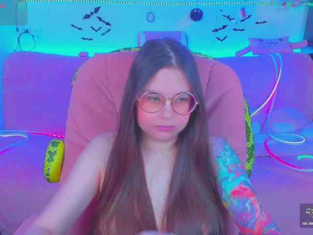 LoliSuccub webcam