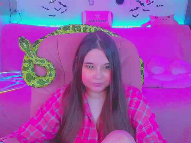 LoliSuccub webcam