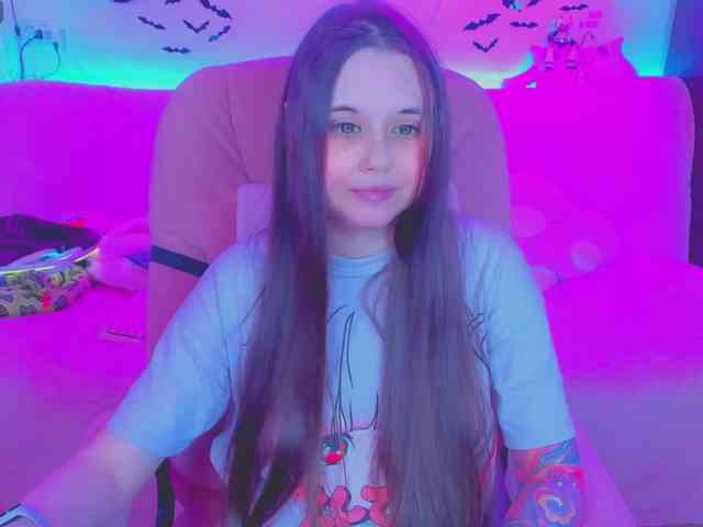 LoliSuccub webcam