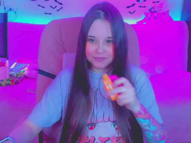 LoliSuccub webcam