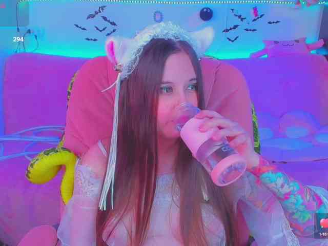 LoliSuccub webcam