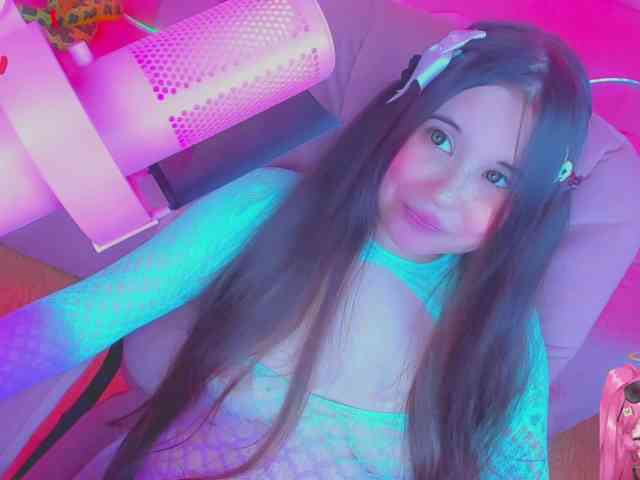 LoliSuccub webcam