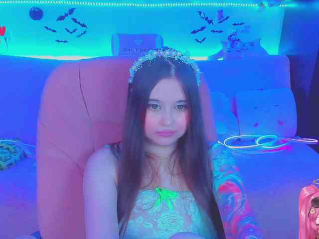 LoliSuccub webcam