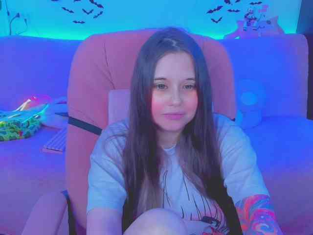 LoliSuccub webcam