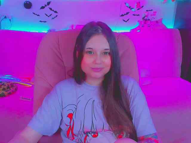 LoliSuccub webcam