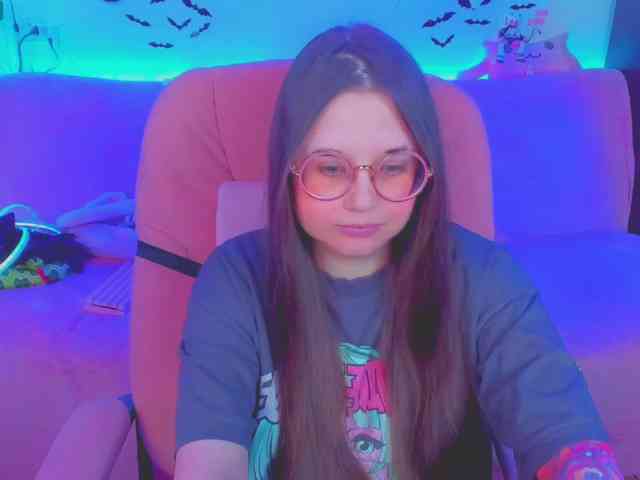 LoliSuccub webcam