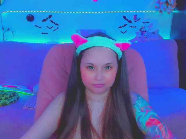LoliSuccub webcam