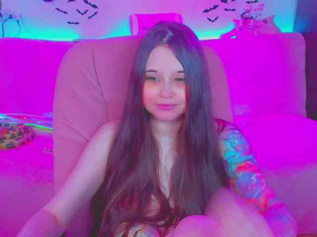LoliSuccub webcam