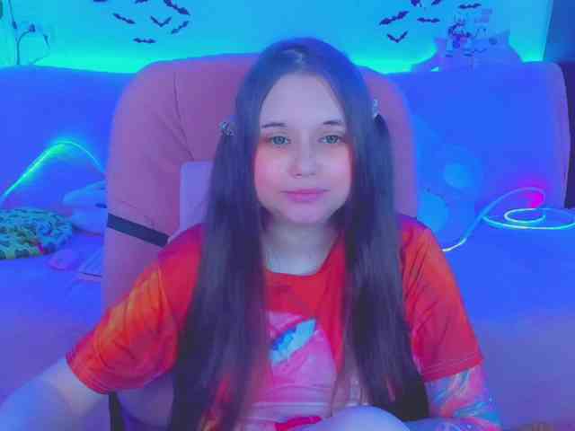 LoliSuccub webcam