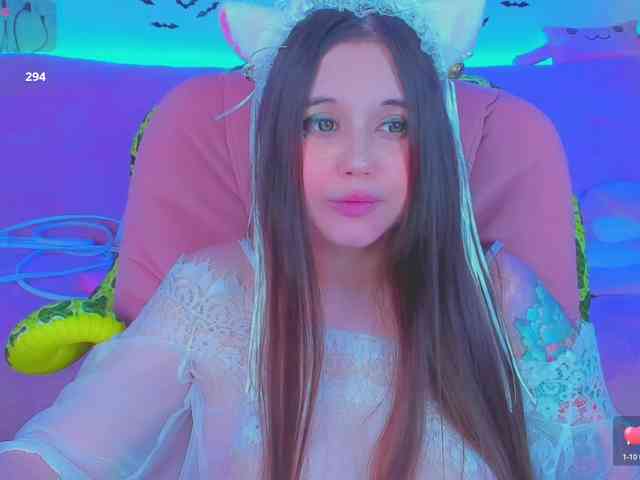 LoliSuccub webcam