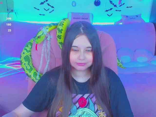 LoliSuccub webcam