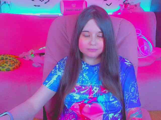 LoliSuccub webcam