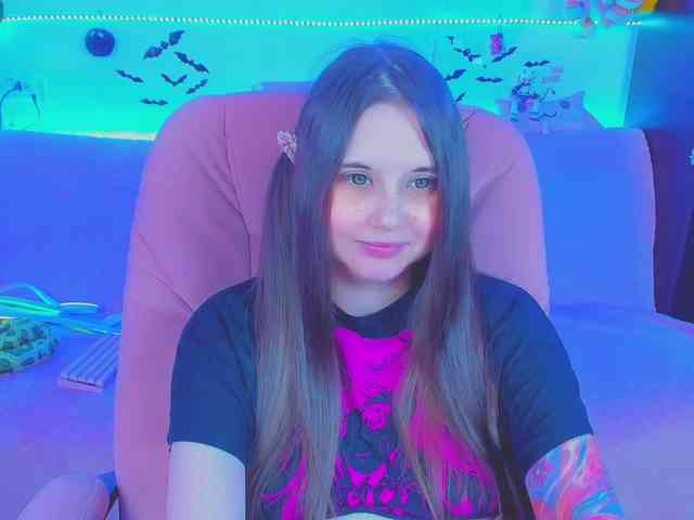 LittleKitsune Live Webcam on BongaCams