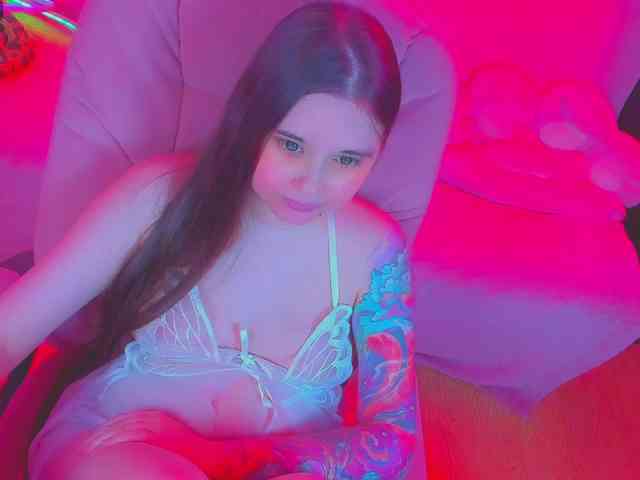 LoliSuccub webcam