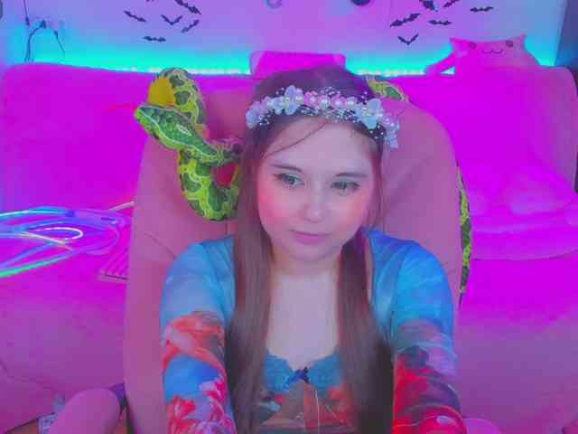 LoliSuccub webcam