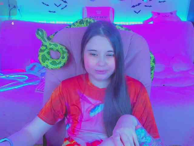 LoliSuccub webcam