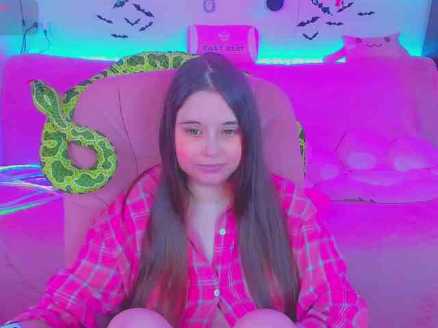 LoliSuccub webcam
