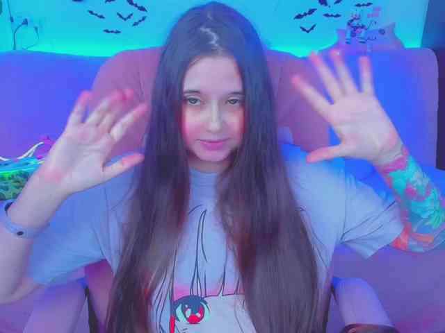 LoliSuccub webcam