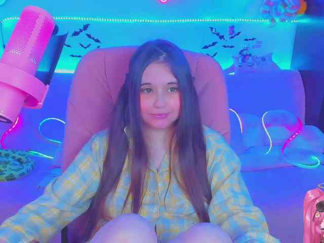 LoliSuccub webcam