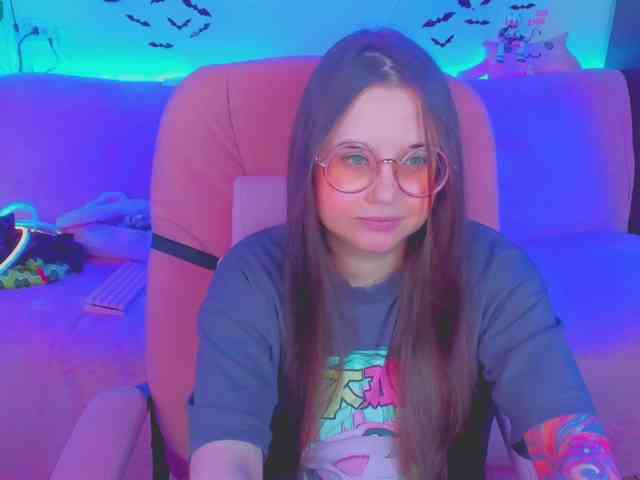 LoliSuccub webcam
