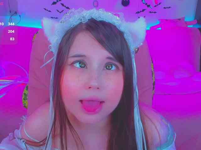 LoliSuccub webcam