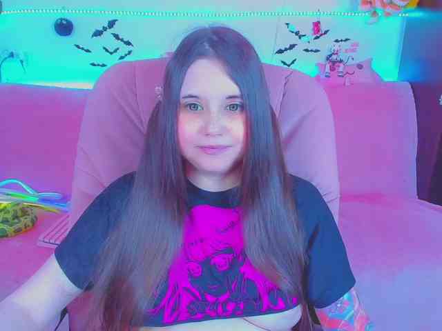 LoliSuccub webcam