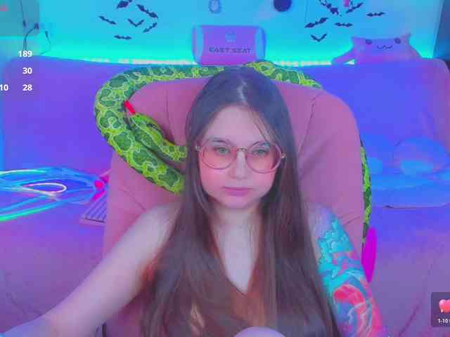 LoliSuccub webcam