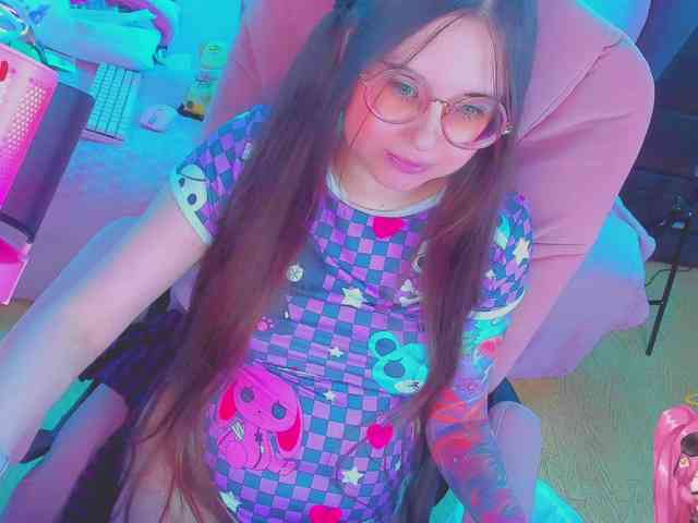 LoliSuccub webcam